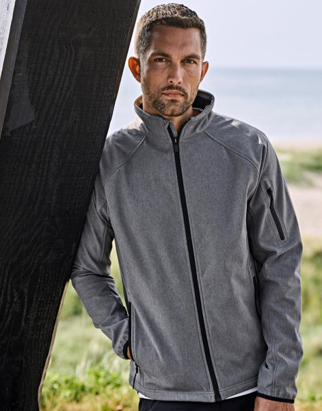 Lightweight Performance Softshell